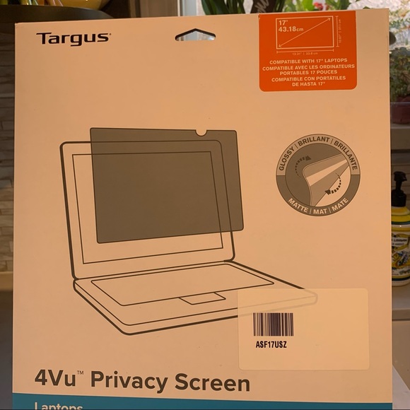 Targus Other - (2) Targus 4Vu Privacy Screens compatible with 17” laptops. NWT